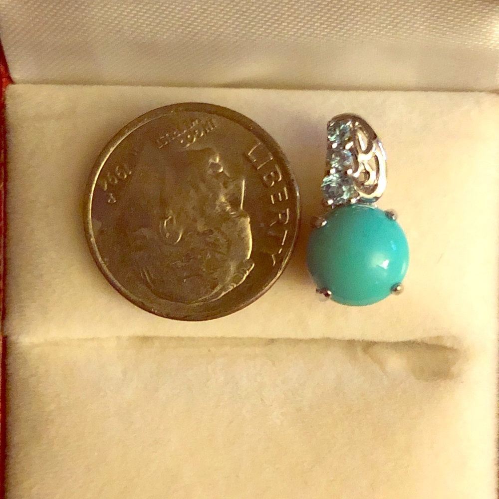 Blue topaz and turquoise 18K white gold pendant